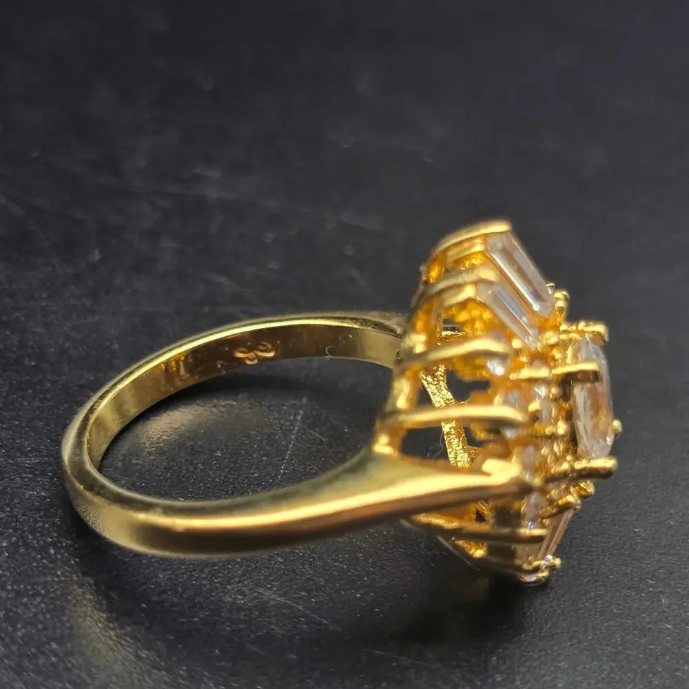Elizabeth Taylor Avon Evening Star Ring Size 8 CZ Gold Tone 1990s Vintage